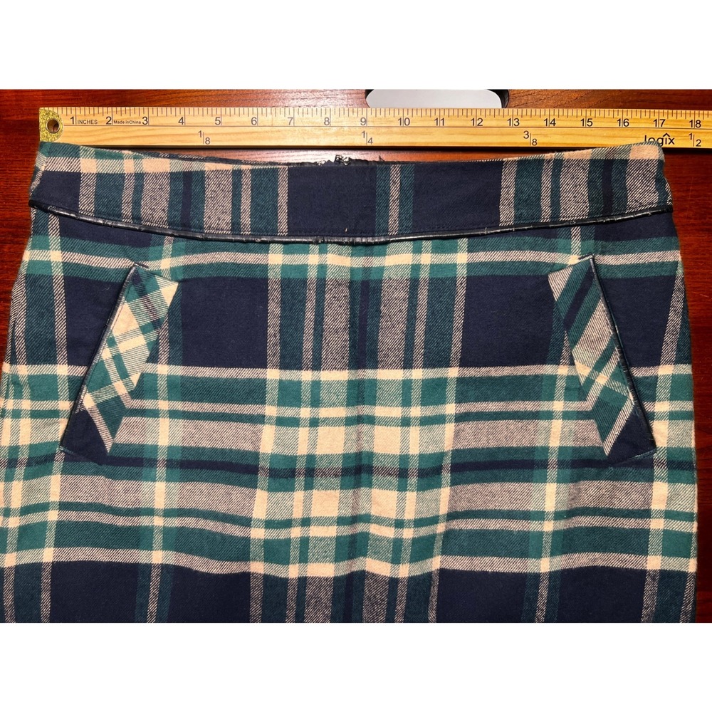 Tommy Hilfiger Plaid Skirt A-Line Pockets Career Casual Green Blue Size 10 FLAW - Picture 7 of 8